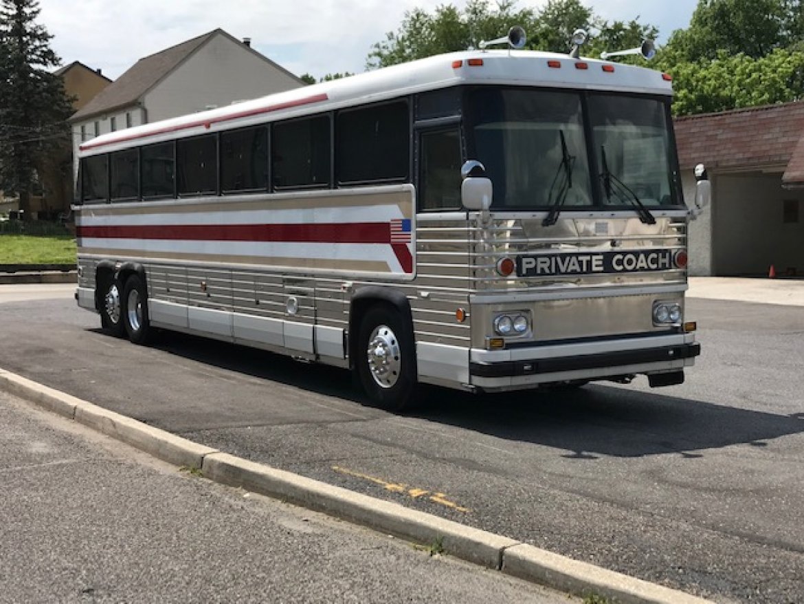Motorcoach for sale: 1983 MCI Private Coach 45&quot; by MCI