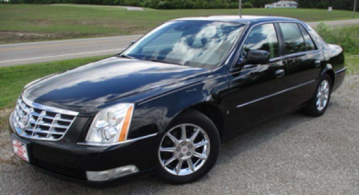 Sedan for sale: 2009 Cadillac DTS