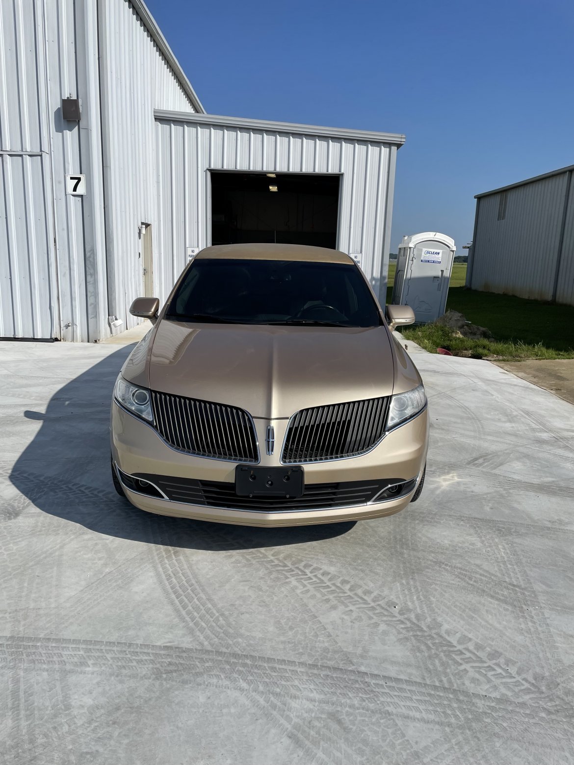 Limousine for sale: 2013 Lincoln MKT by Tiffany