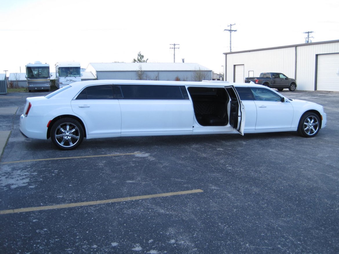 Limousine for sale: 2016 Chrysler 300 5th Door 140&quot; by Springfield Coach