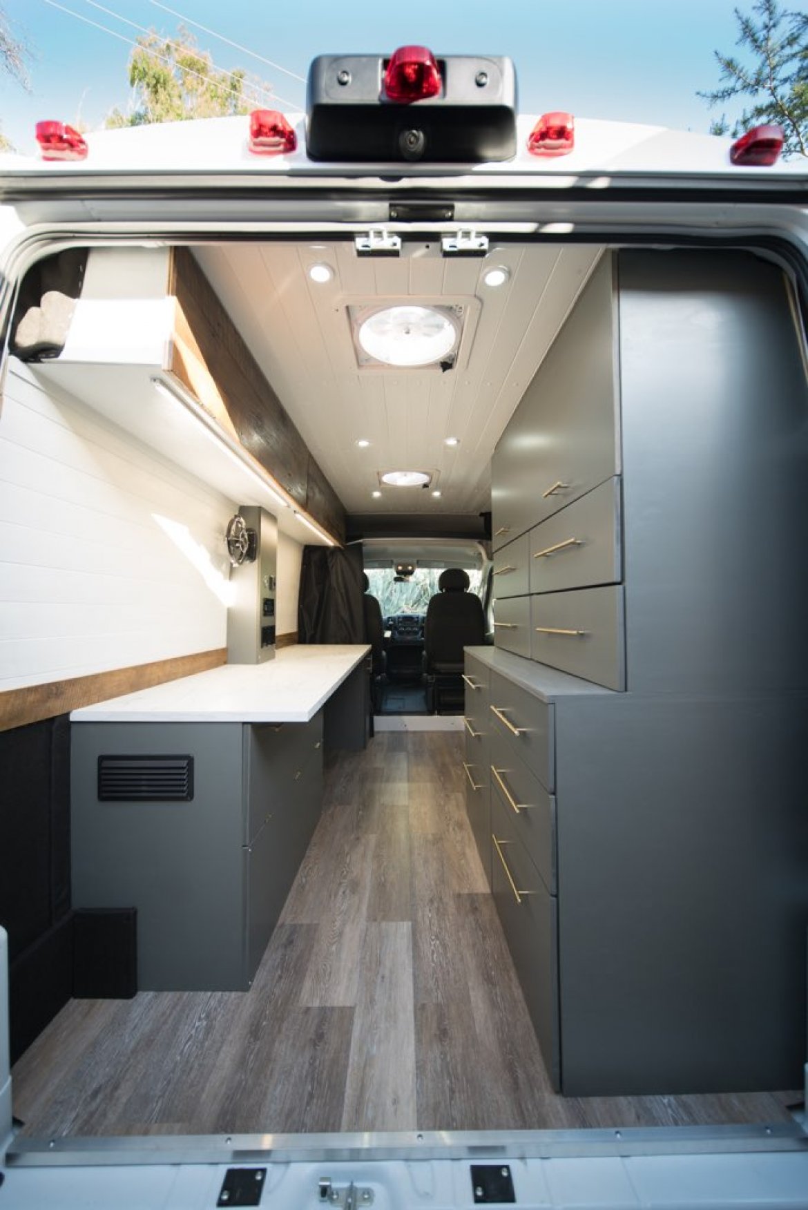 CEO SUV Mobile Office for sale: 2019 Dodge RAM pro master 1500 highroof by Custom build