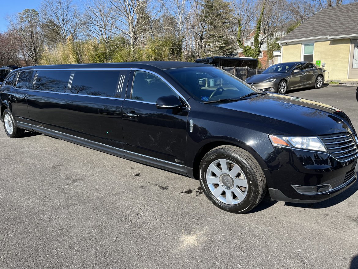 Limousine for sale: 2019 Lincoln MKT 120” 120&quot; by ECB