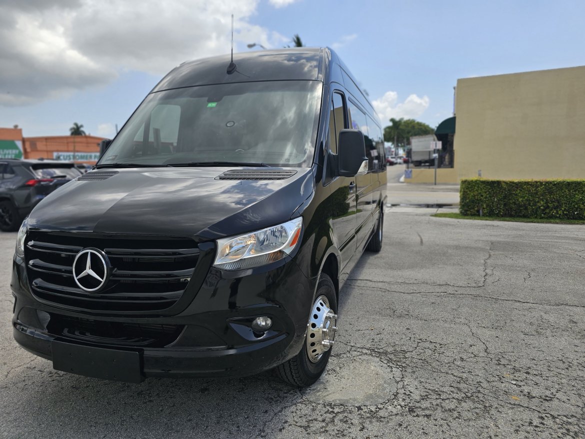 Sprinter for sale: 2019 Mercedes-Benz 3500 by midwest