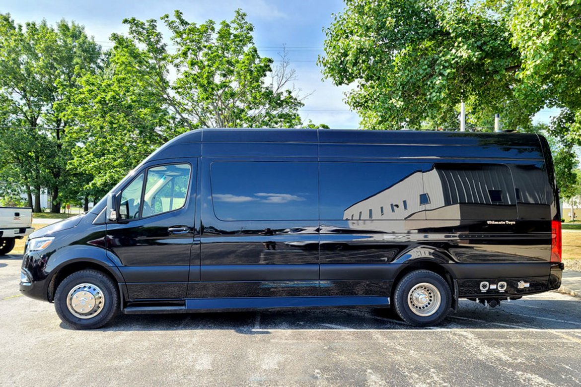Executive Shuttle for sale: 2024 Mercedes-Benz Ultimate Toys Traveler 24&quot; by Ultimate Toys